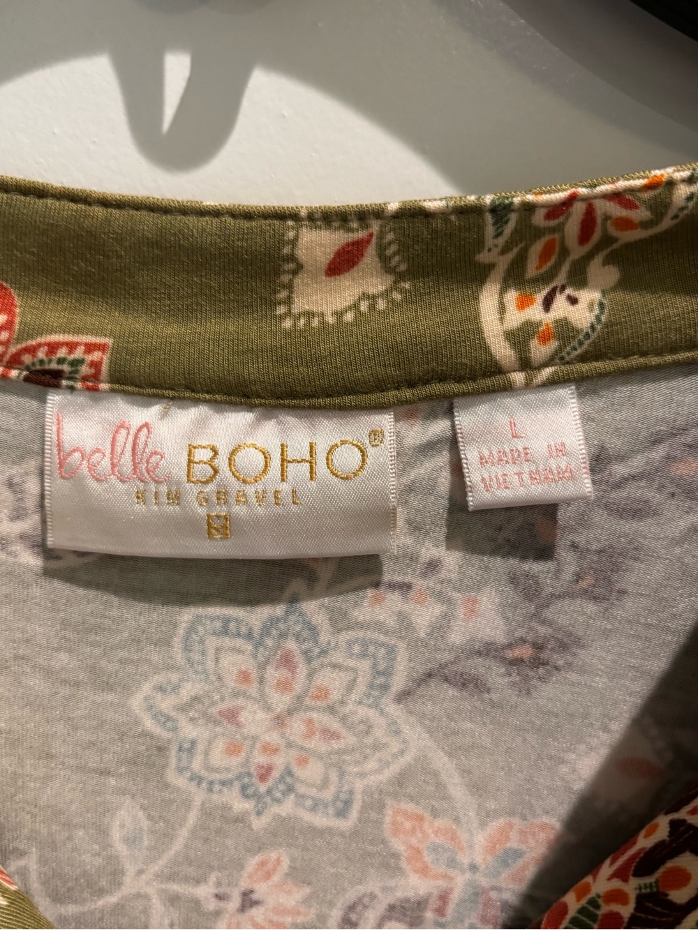 NWT Belle Boho Kim Gravel Olive Floral Boho Peasant Top Large boutique-style top - Picture 3 of 6